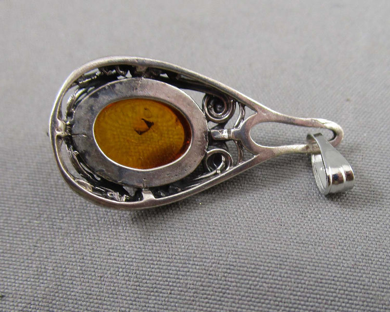 Amber Pendant Vintage H007-12