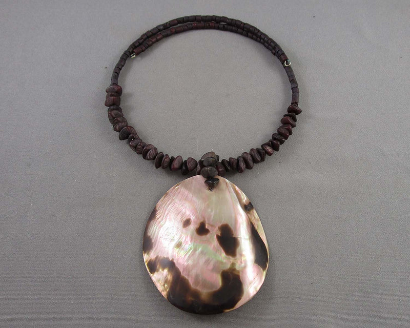 Shell Necklace (Vintage) H017-14