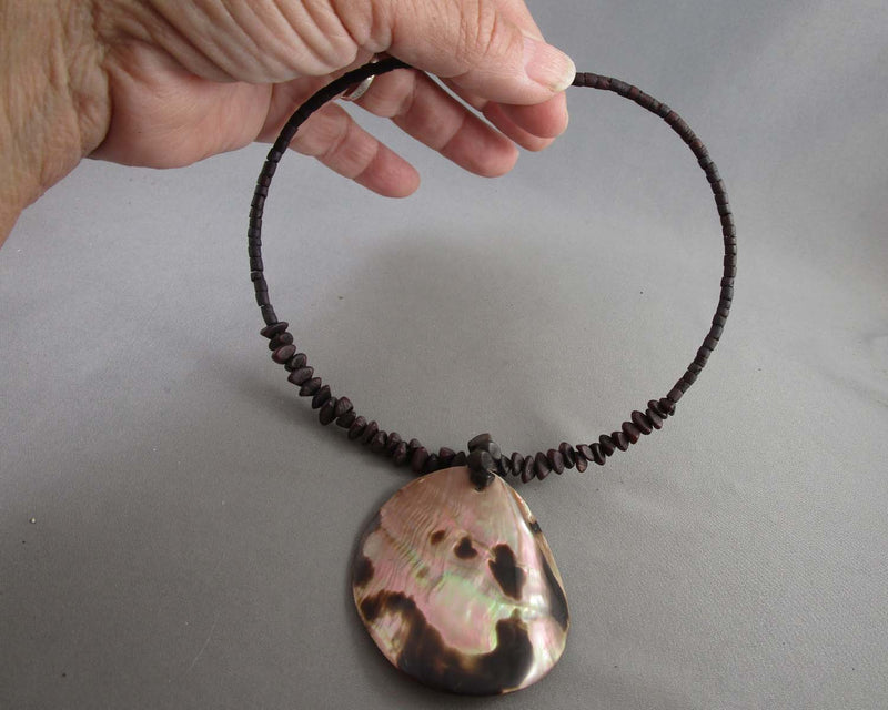 Shell Necklace (Vintage) H017-14