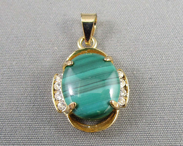 Malachite Pendant (Vintage) B038-4