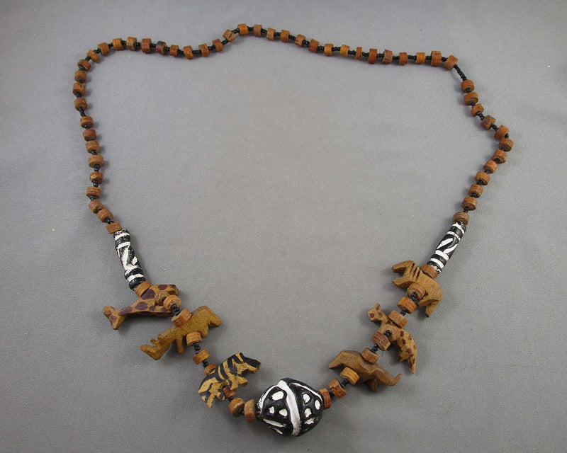 Wood Animal Necklace (Vintage) H004-12