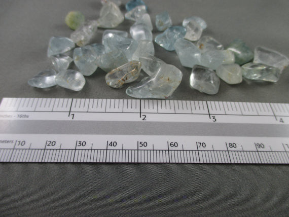 Blue Topaz Crystals Small 2pcs T202