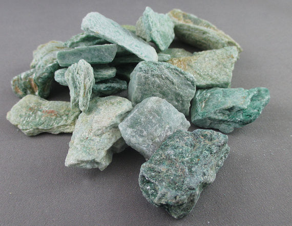 Green Fuchsite Stones Raw 5pcs J118**