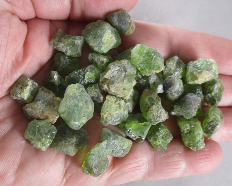 Peridot Stone Raw 1pc Z021*