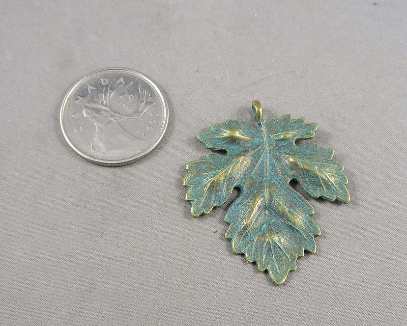 Green Patina Antique Bronze Leaf Pendant 1pc (6047)