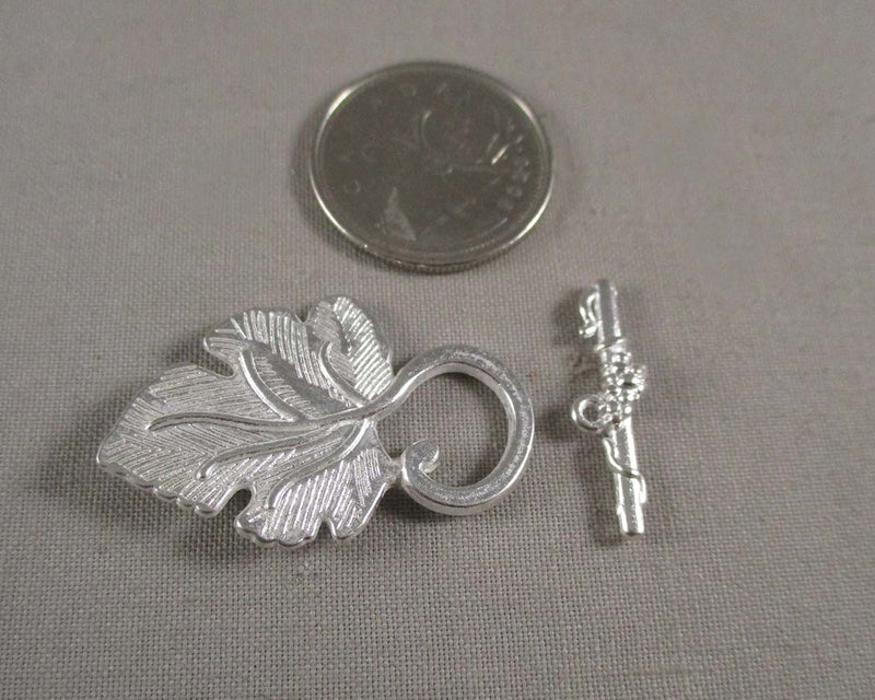 Leaf Shaped Toggle Clasp Silver Tone 3 sets (0602)