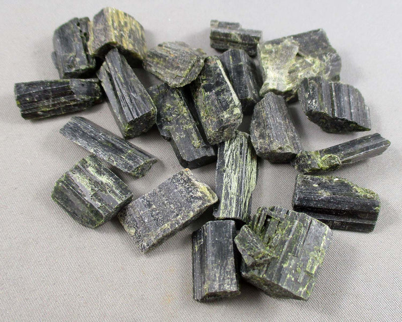 Epidote Crystal Raw 1pc T035