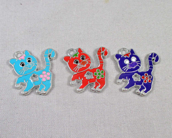 50% OFF!! Cat Charm Silver Tone Mixed Color Enamel 4pcs (0691)