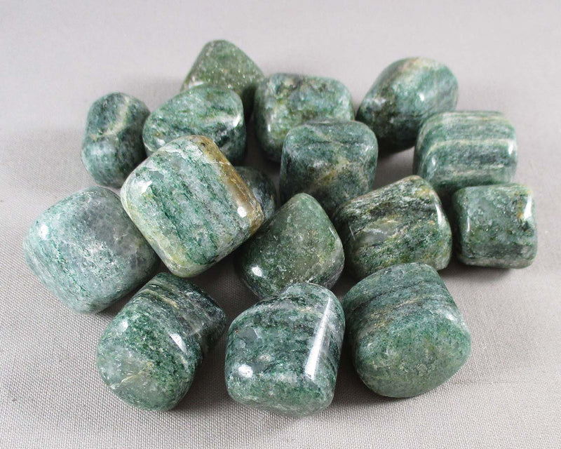 Emerald in Quartz Polished Stone 1pc T602