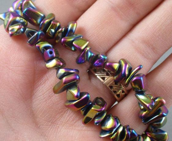 Rainbow Non-Magnetic Hematite Beads Chip Strand 15" Med (1168)