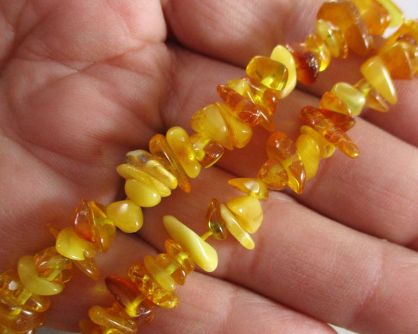 Amber Chip Beads 7-12mm (1877)