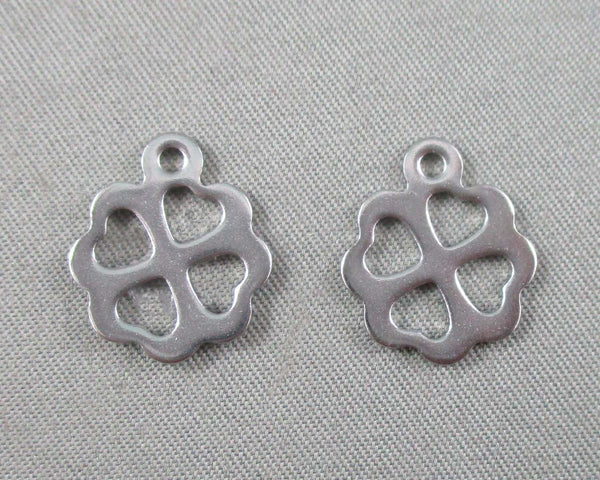 50% OFF!! Four Leaf Clover Charms Stainless Steel 4pcs 13x15mm (1478)